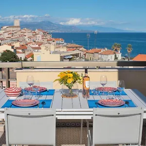 Apartment High Standing With Incredible Old And Sea Views